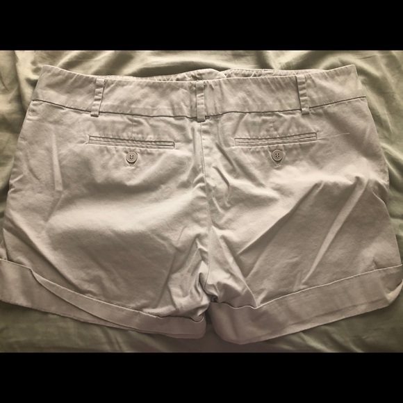 EUC NY&Company Khaki Shorts (14) 🩳 - Picture 4 of 4